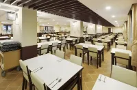 ฮันวา รีสอร์ท ซอรัค โซราโน - พร้อมอาหารเช้า