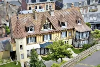 Villa Castel Chambres d'hôtes B&B - 3-Star
