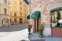 Crystal Plaza Hotel Hotel in zona Armémuseum