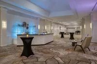 Delta Hotels Grand Okanagan Resort - Barer