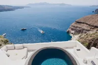 Porto Fira Suites - Infinity Pools