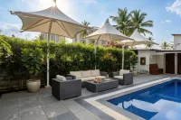 Veerdency Luxury Resort - Pool