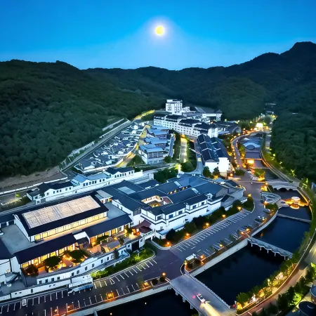Dongquan Hot Spring Holiday Hotel