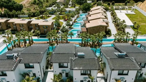 Kallithea Village Hotel - مسبح خاص