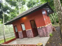 Be Glamping Lembang - مخيمات