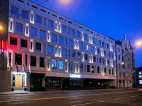 Aston Hotel Riga Отели рядом с достопримечательностью «Спортивно-концертный комплекс «Арена Рига»»
