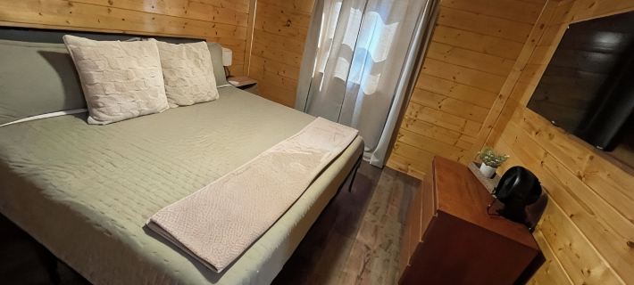 NEW Charming 3-bedroom cabin with WiFi, Hot Tub & ATV trailer parking in RRG Hotels in Powell County