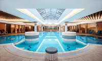 Aquarell Hotel - Kolam Renang