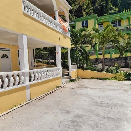 Air Conditioned House With Garden and Ocean Views For Family And Adventure