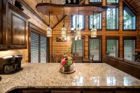 🏡 Whisky Hollow: Pets 🐾, Private Heated Pool 🏊‍♂️, Arcade 🕹️, Playground 🎠 - Pools