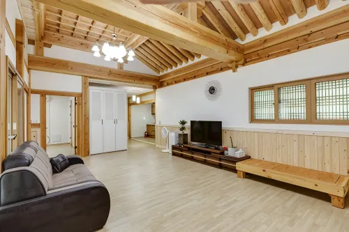 Suncheon Myeongga Hanok Pension - Penginapan
