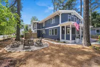 Luxury 6BR-5.5BA, heated pool, firepit, 2 porches, sheets/twls, beach/baby gear - Private Pools