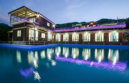 Geochang Namdeok Heritage Ice 2 Pension - Pools