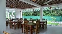 Eden Grand - breakfast