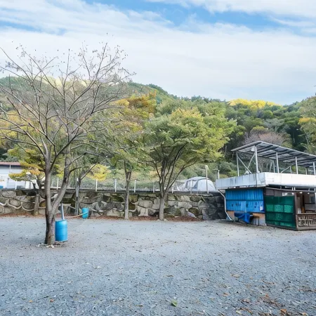 Ulsan (Baenaegol) Alps 119 Pension Отели рядом с достопримечательностью «Водопад Paraeso»