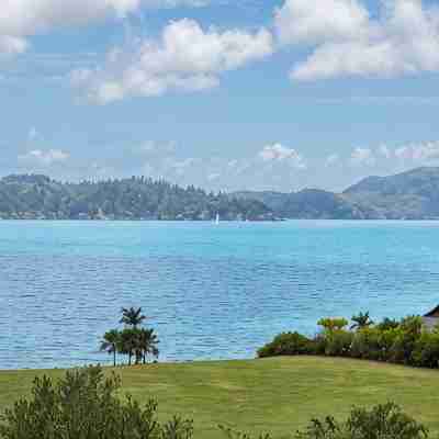 The Elite F208 by HamoRent on Hamilton Island Others