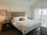 New Condo, Sleeps 6, 3 Bedroom, Beach Access, Community Pool & Private Cabanas.