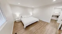 Modern and Cozy 4-bedroom home - Homestays