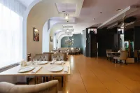 AMAX Park Hotel, Entertainment center "OUT-HALL", Restaurant "Evening Voronezh" - Bữa sáng