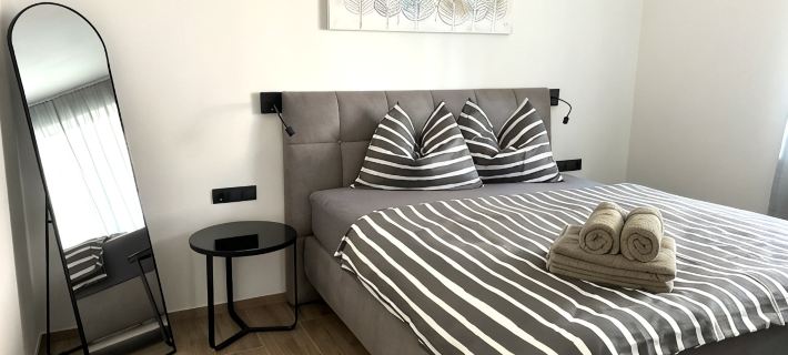 Modern apartment with large balcony. Near city center. Hotele w: Merano