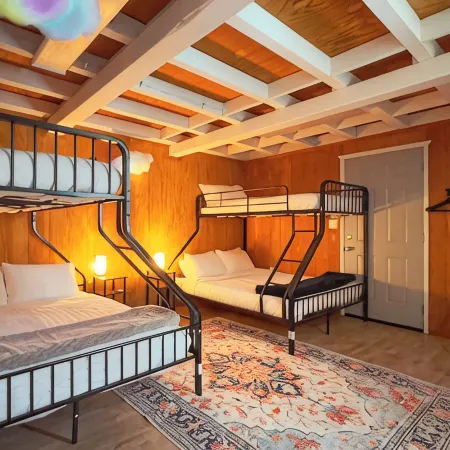 Family Fun with Game Room & King Bed near Monterey Aquarium, Laguna Seca