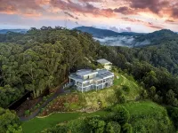 ON TOP OF THE WORLD Garden StudioPanoramic Ocean Views, Close to Town & Beaches Hotels in Korora