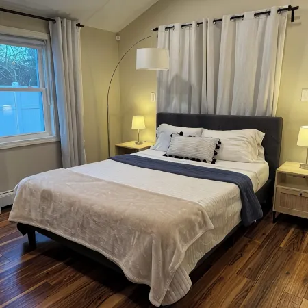 Beach house - 2 min from Conimicut Beach
