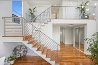 Entire Ocean View Shell Cove Mansion - Sleeps 16 guests 5 minute from the beach!