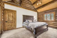 Rustic Timber -Log Cabin Luxury -Yellowstone Vibes - 4 stjerner