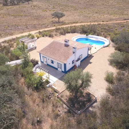 Secluded 2 Bedroomed Country Cottage with Private Pool north of the Algarve