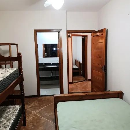 House 7 SUITES w / air 150 m from the beach - Cond. closed - Lit. N./ SP
