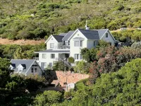 Dunvegan Lodge Hotels near Long Beach