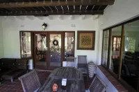 Cybele Lodge Boutique Bed and Breakfast - Pet friendly