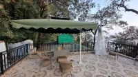 Sarins 'Mistville' 4BHK Villa Mall Road - 2 stelle
