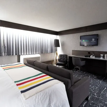 Grande Cache Hotel Отели в г. Гранде-Кэш