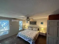 Guadalupe Casita. 2.2 miles to Balloon park. Great views! Lovely Hot Tub. - 公寓