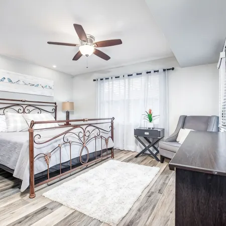 Awesome 3 Br+ Sofa Bed, 3 BA Condo, Sleeps 8. in  Gated PT Royale. Golf Discount