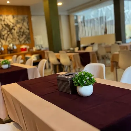 Benhas Hotel