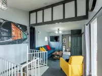 Modern Lake Grandbury Waterfront Home! - 4성급