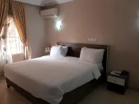 Emzrel Hotel & Suites - Airport Shuttle