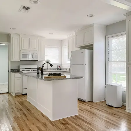 Boutique home near ACU
