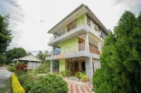 Hotel Neha Palace - parking