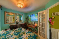 M.Vista Bldg. 2-Immaculate Updated Quiet Classy- across from Charley Young Beach - 4 Sao