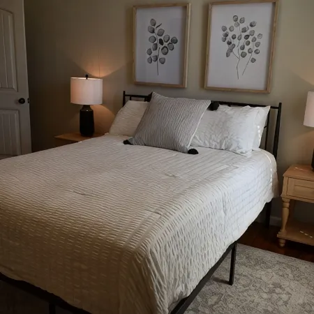Amazing Suite nestled in downtown Corinth Hotels in Korinth