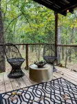 Off Grid tiny cabin on riverfront property - Hytter