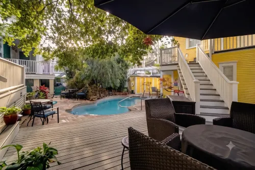 Azalea Inn and Villas - parking