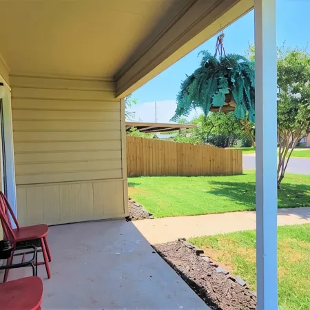 DOG FRIENDLY & REMODELED COZY COTTAGE