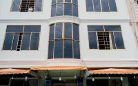 Nu Cuoi Xinh - Hostels
