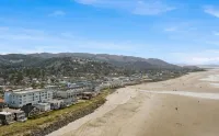 Bella Vita: 2 Bed 2 Bath: Beach: Fireplace: Pet-Friendly - 3-Star