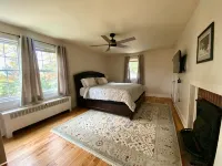 Charming Vintage Cottage in Skytop - Perfect for Intimate or Large Gatherings! - 3-Star
